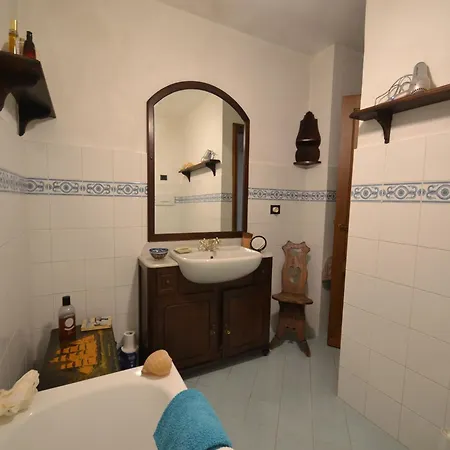 Villa In Rapallo With Sea View And Olive Yards, Cleaning Included Villa